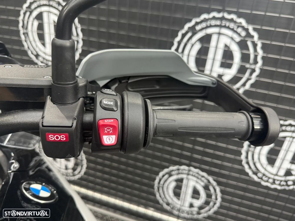 BMW R 1300 GS (PACK COMFORT) - 11