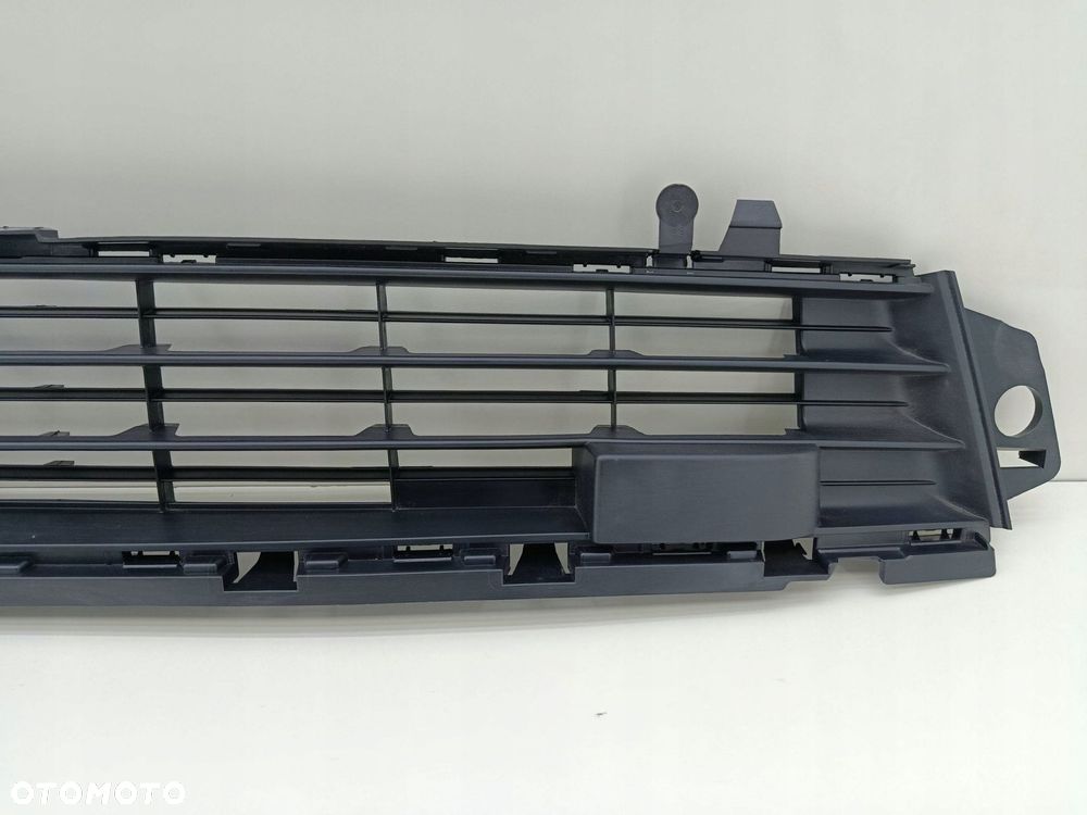 CITROEN BERLINGO KRATKA ZDERZAKA PRZÓD ŚRODKOWA 9810963580 - 2