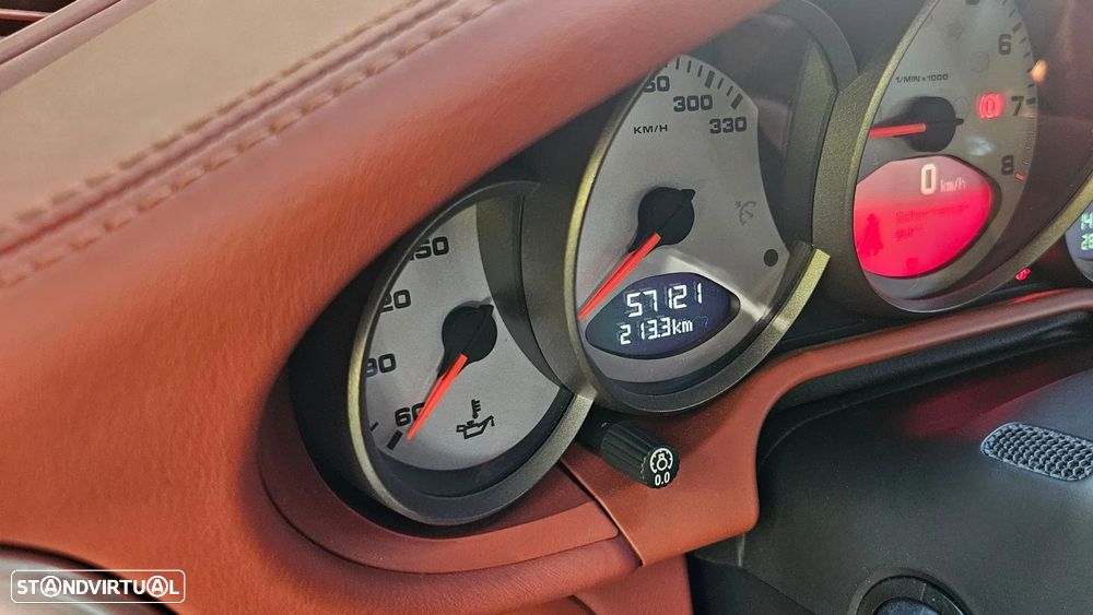 Porsche 911 (997) Carrera 4S - 15