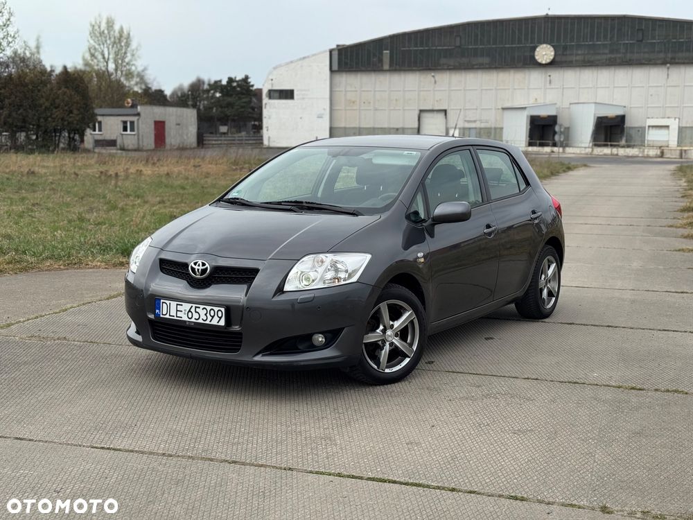 Toyota Auris 1.6 VVT-i Executive - 1