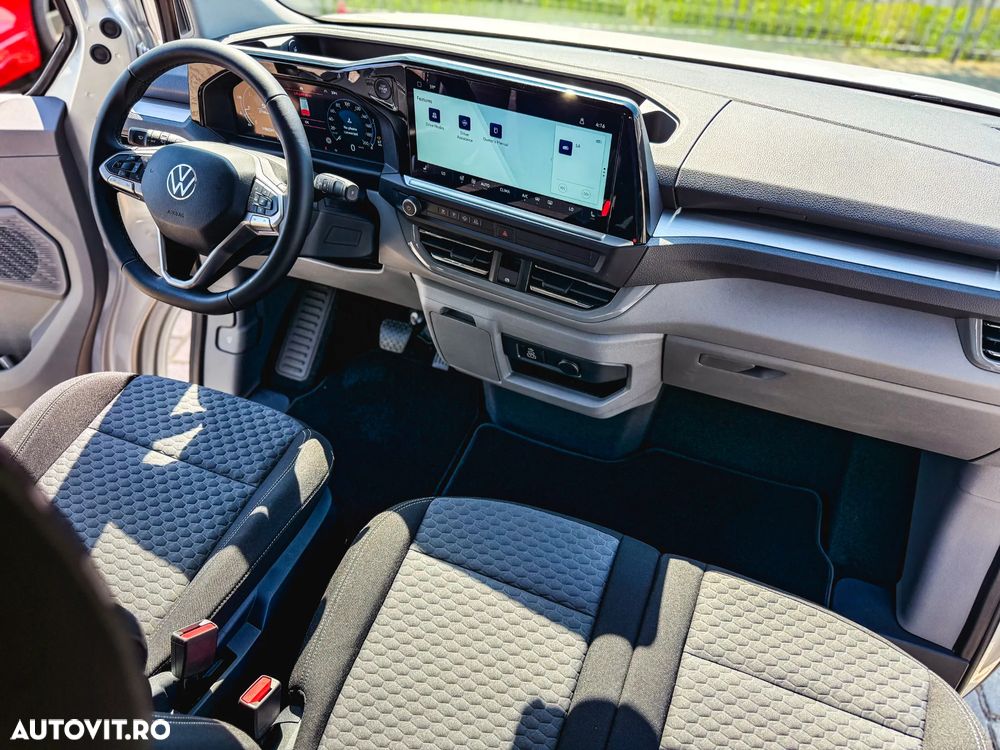 Volkswagen Caravelle - 18