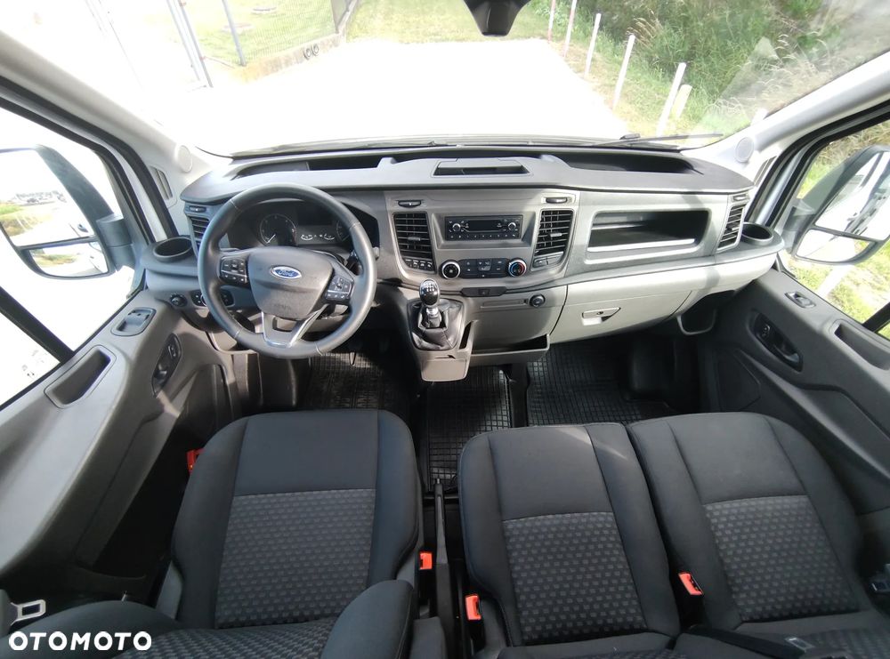Ford Transit - 17