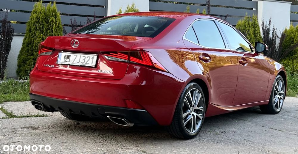 Lexus IS 200t F Sport - 36