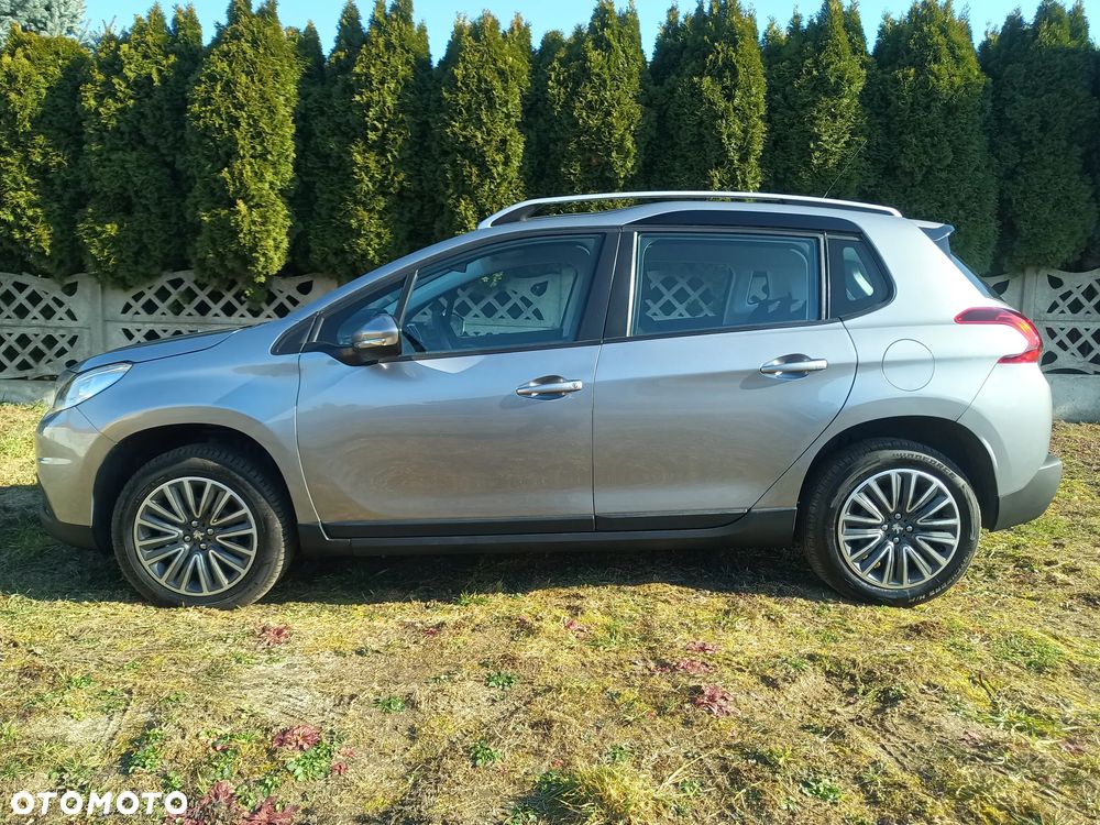 Peugeot 2008 1.6 BlueHDi Style - 4