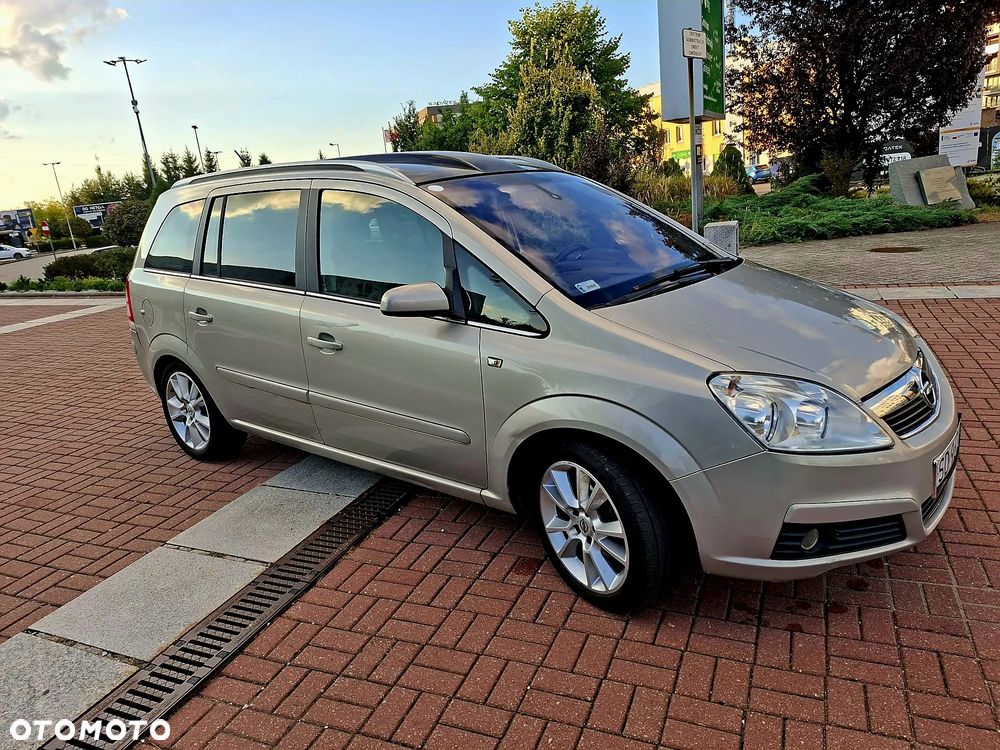 Opel Zafira 1.8 Cosmo - 7