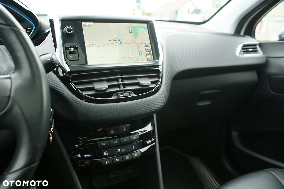 Peugeot 2008 e-HDi FAP 115 STOP & START Allure - 11