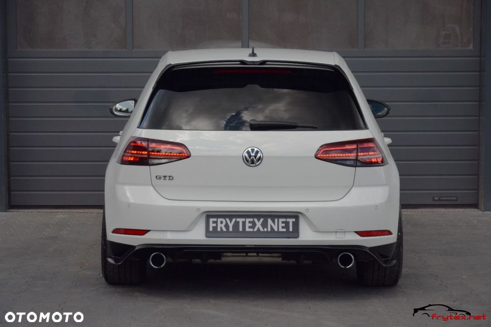 Volkswagen Golf - 15