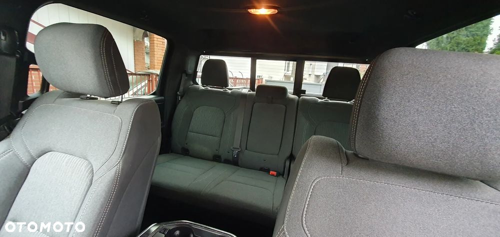 Dodge RAM 1500 5.7 4x4 - 24