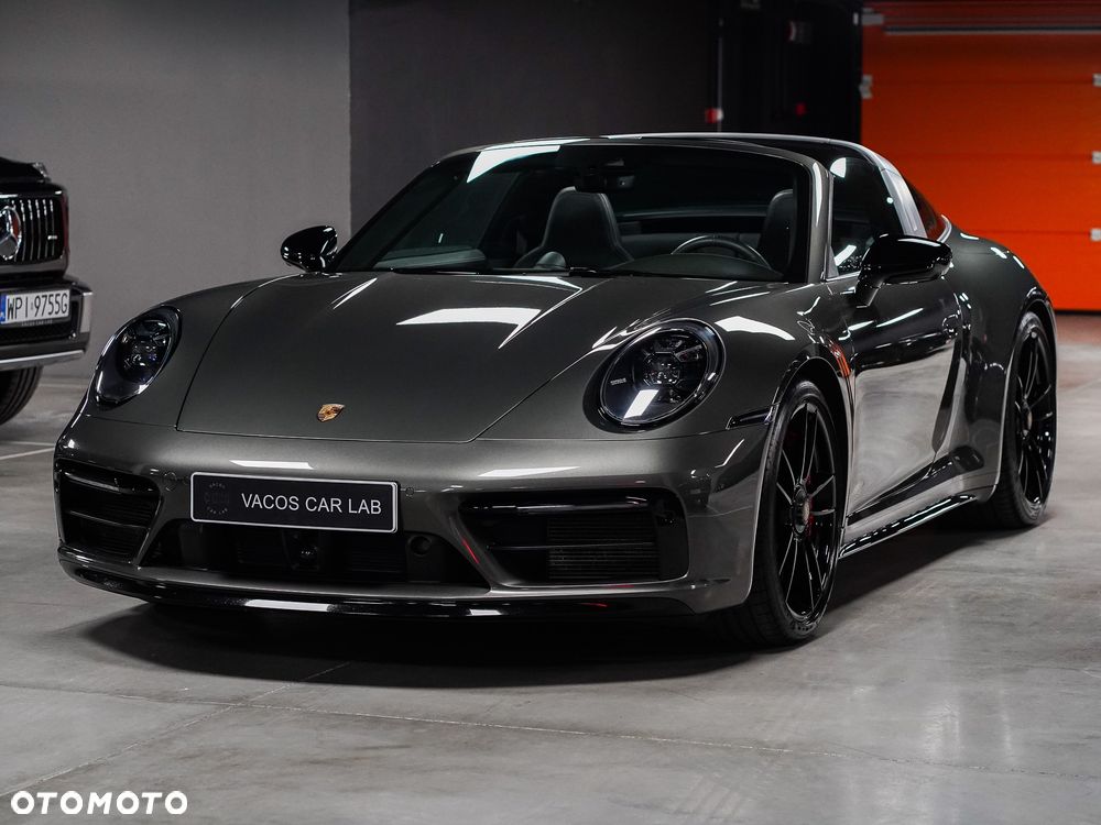 Porsche 911 Targa 4 GTS - 13