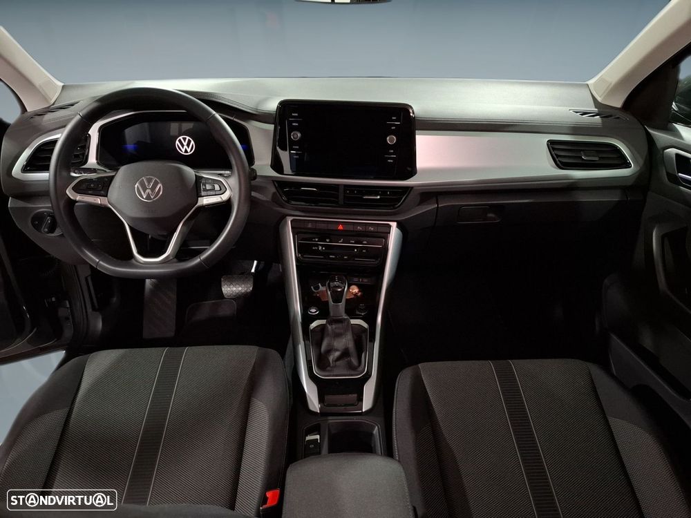 VW T-Roc 1.5 TSI Urban DSG - 12