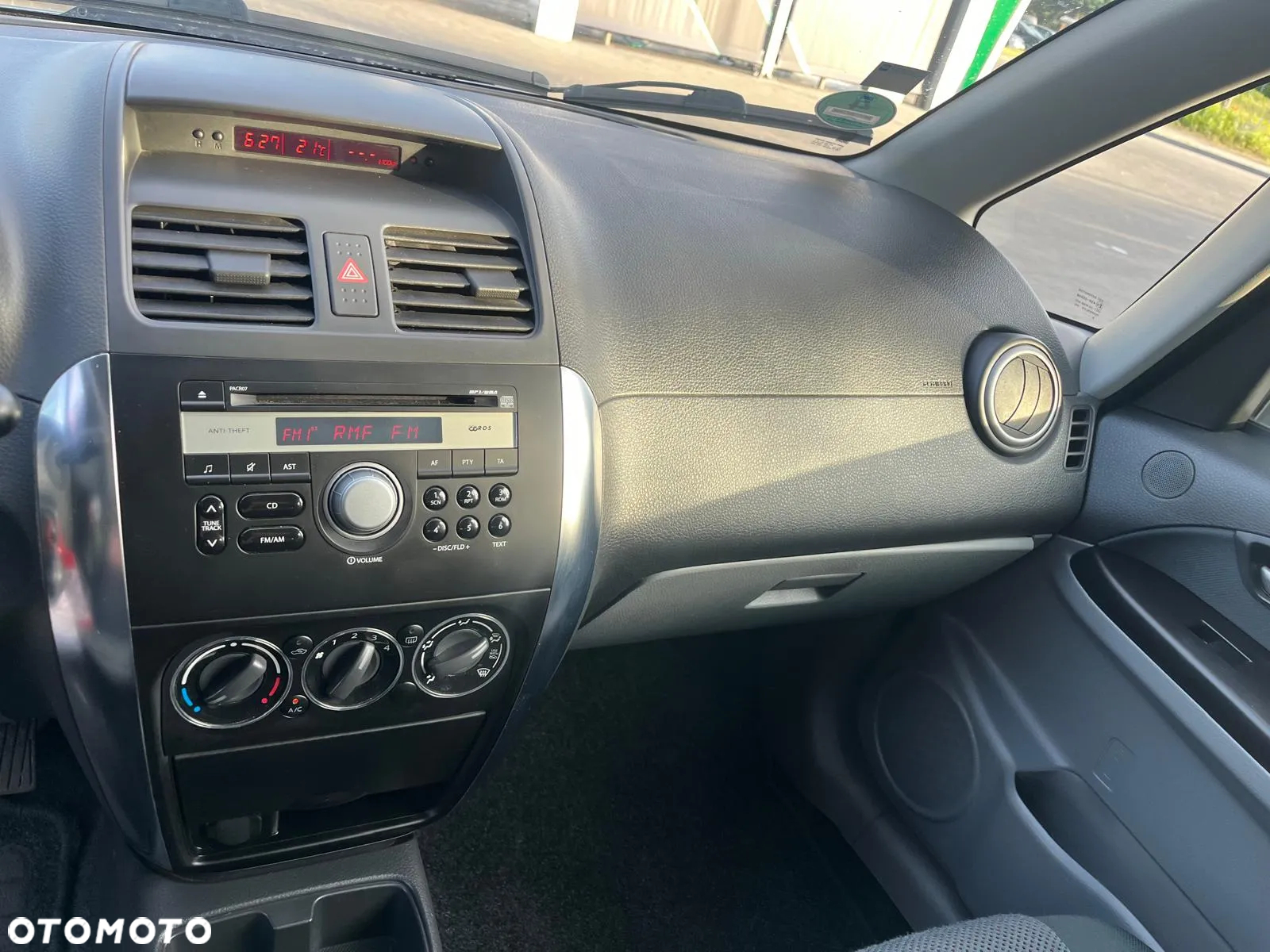 Suzuki SX4 1.6 GLX / Comfort - 12