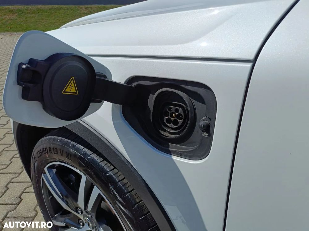 Volvo XC 40 Recharge T5 Twin Engine AT7 R-Design - 35