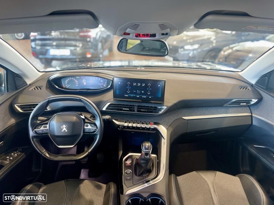 Peugeot 3008 1.2 PureTech Allure Pack - 29