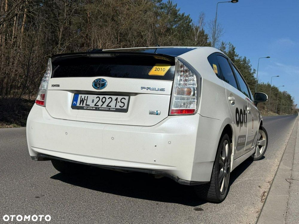 Toyota Prius 1.8 HSD Active - 15