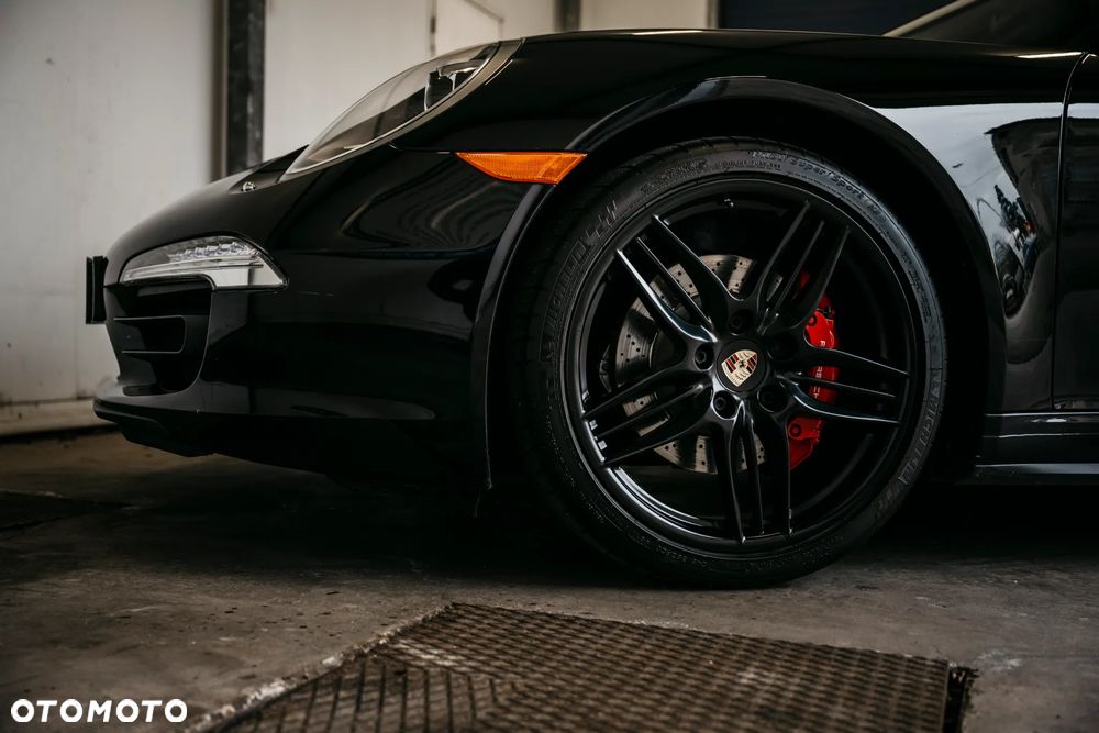 Porsche 911 Carrera 4S PDK - 9