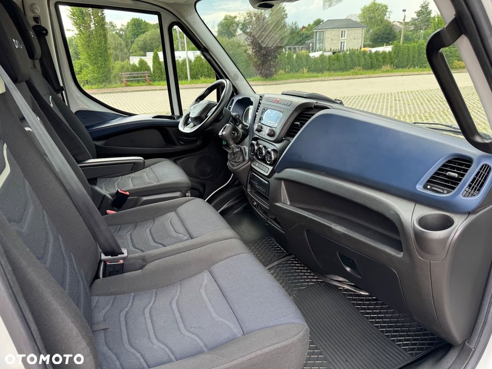 Iveco Daily‼️72C18‼️2021r 3.0 HI-MATIC Chłodnia/Mroźnia zakres -32C THERMO KING V-500 MAX Źródło Zasilania 400V Grube Ściany/Podłoga Przegroda komorowa‼️ Full LED na bliźniaku Salon Polska DMC7200kg - 23