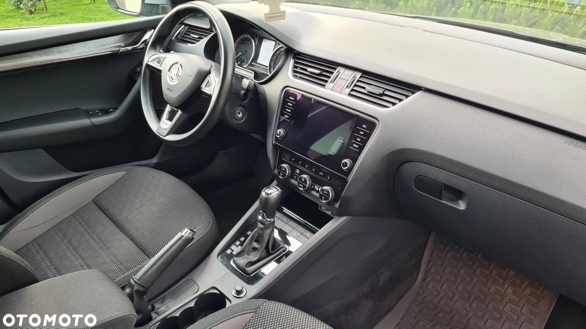 Skoda Octavia 2.0 TDI 4x4 Scout DSG - 9