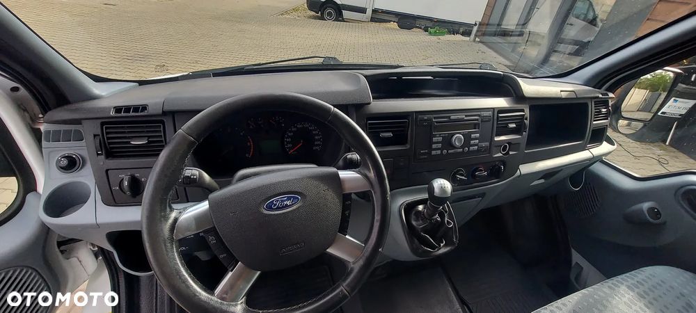 Ford TRANSIT - 12