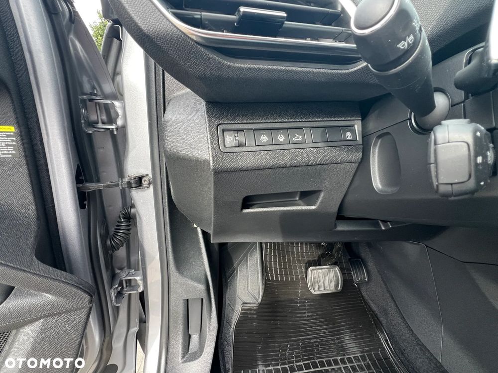 Peugeot 5008 - 19