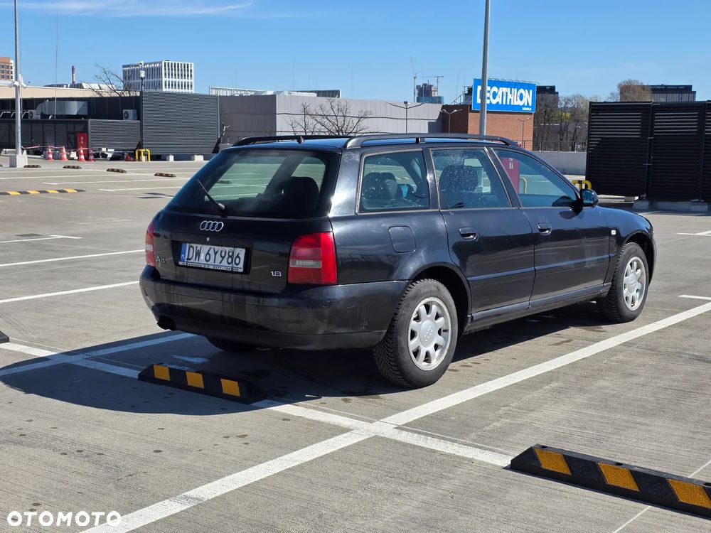 Audi A4 Avant 1.8 - 5