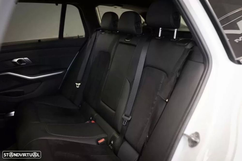 BMW 330 e Aut. M Sport - 8