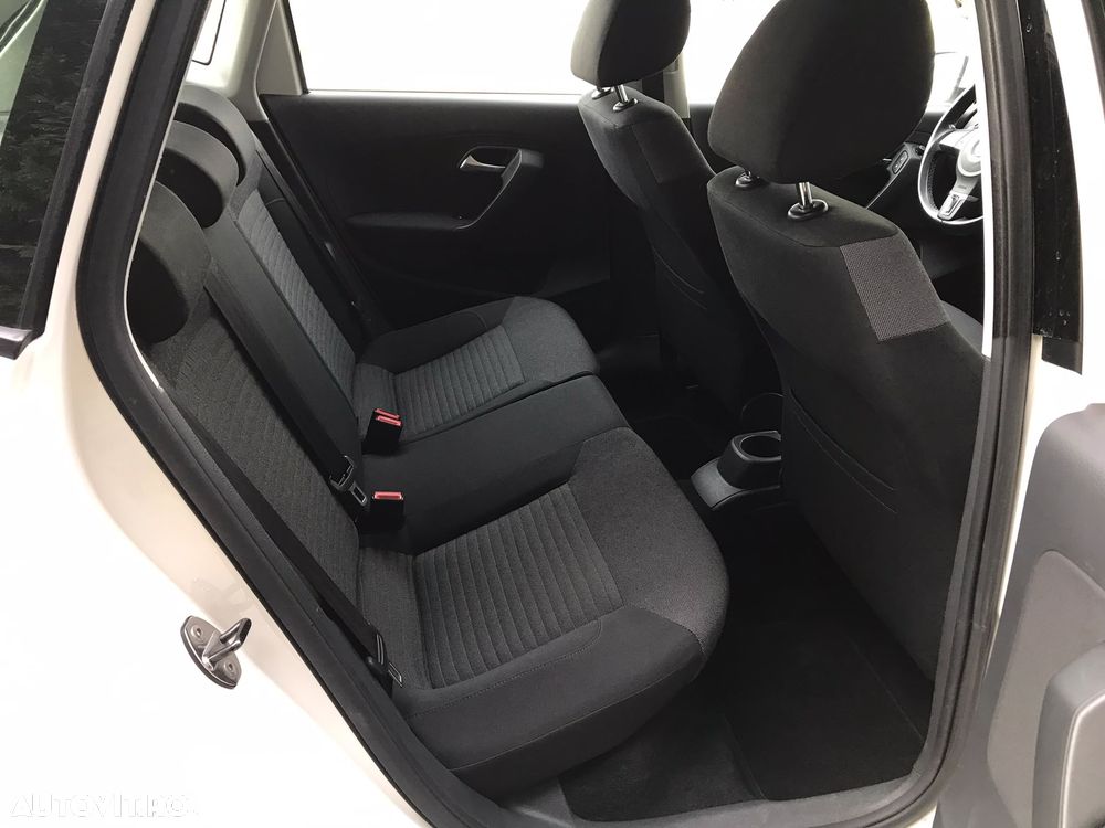 Volkswagen Polo - 11
