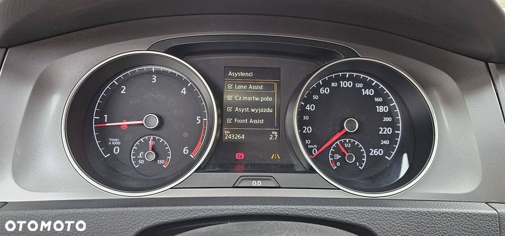 Volkswagen Golf - 21