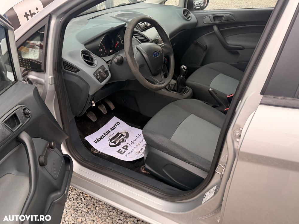 Ford Fiesta 1.4 TDCI - 9