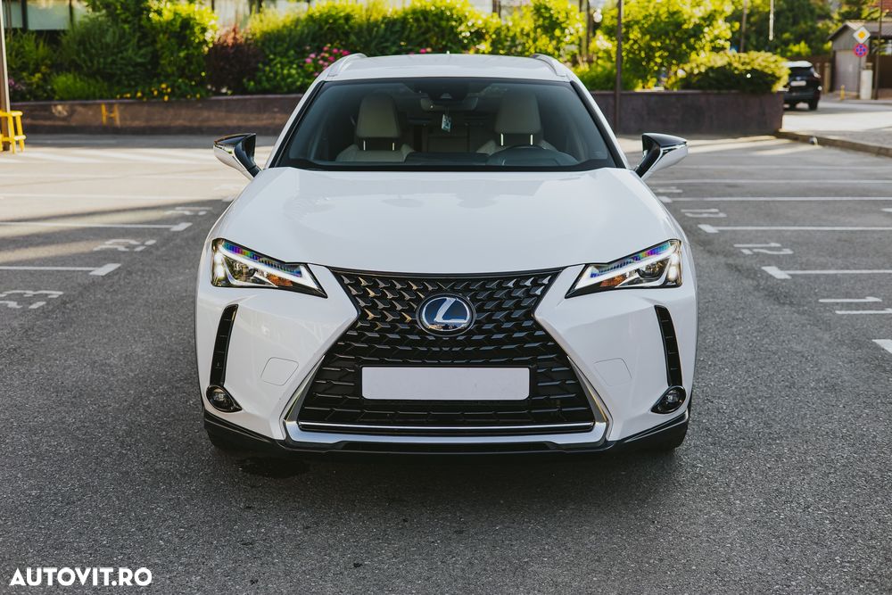 Lexus UX 200 FWD Business - 3