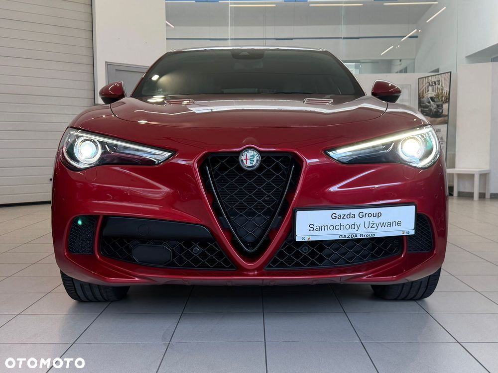 Alfa Romeo Stelvio 2.9 V6 Bi-Turbo Quadrifoglio Q4 - 4