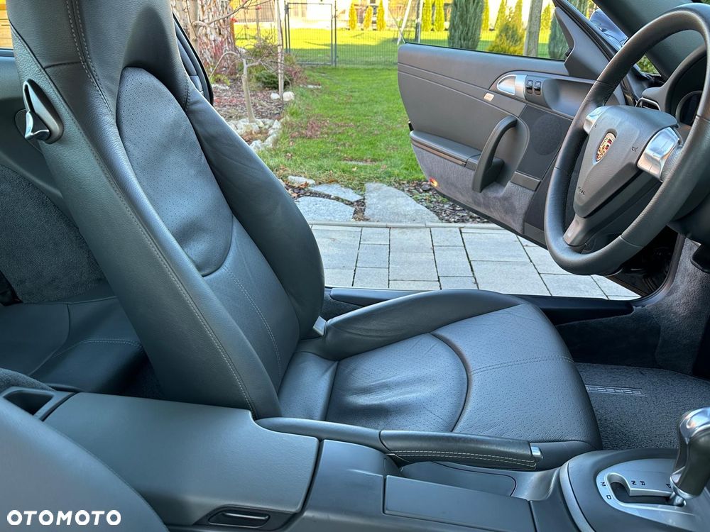 Porsche 911 Carrera Tiptronic S - 21