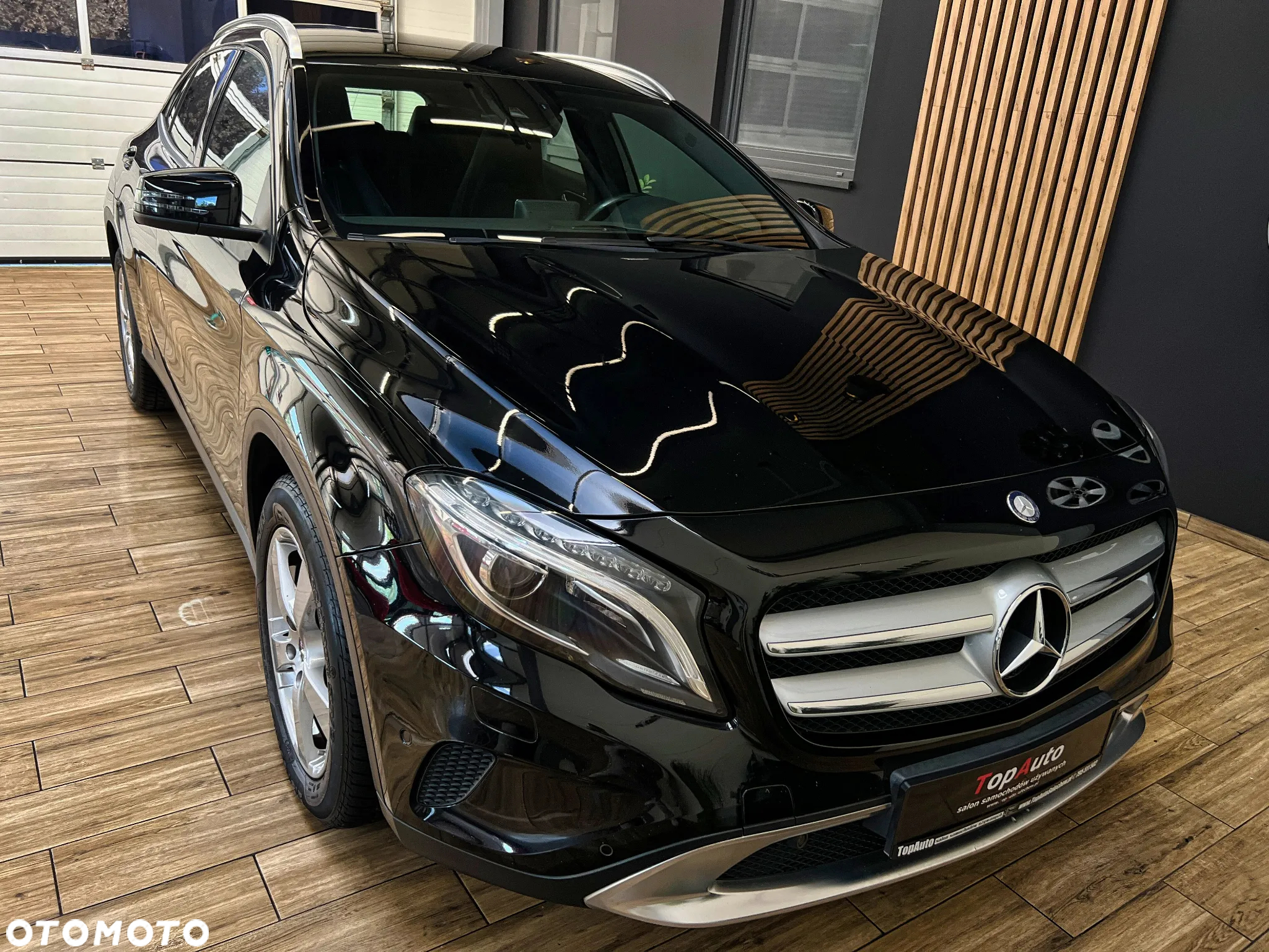 Mercedes-Benz GLA 250 7G-DCT - 4