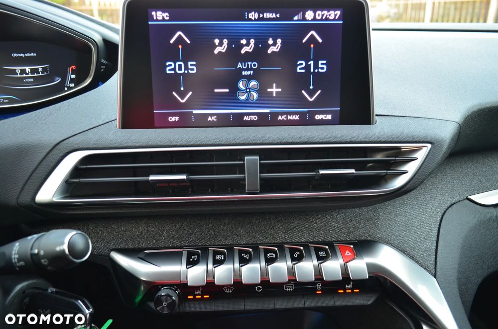 Peugeot 3008 - 21