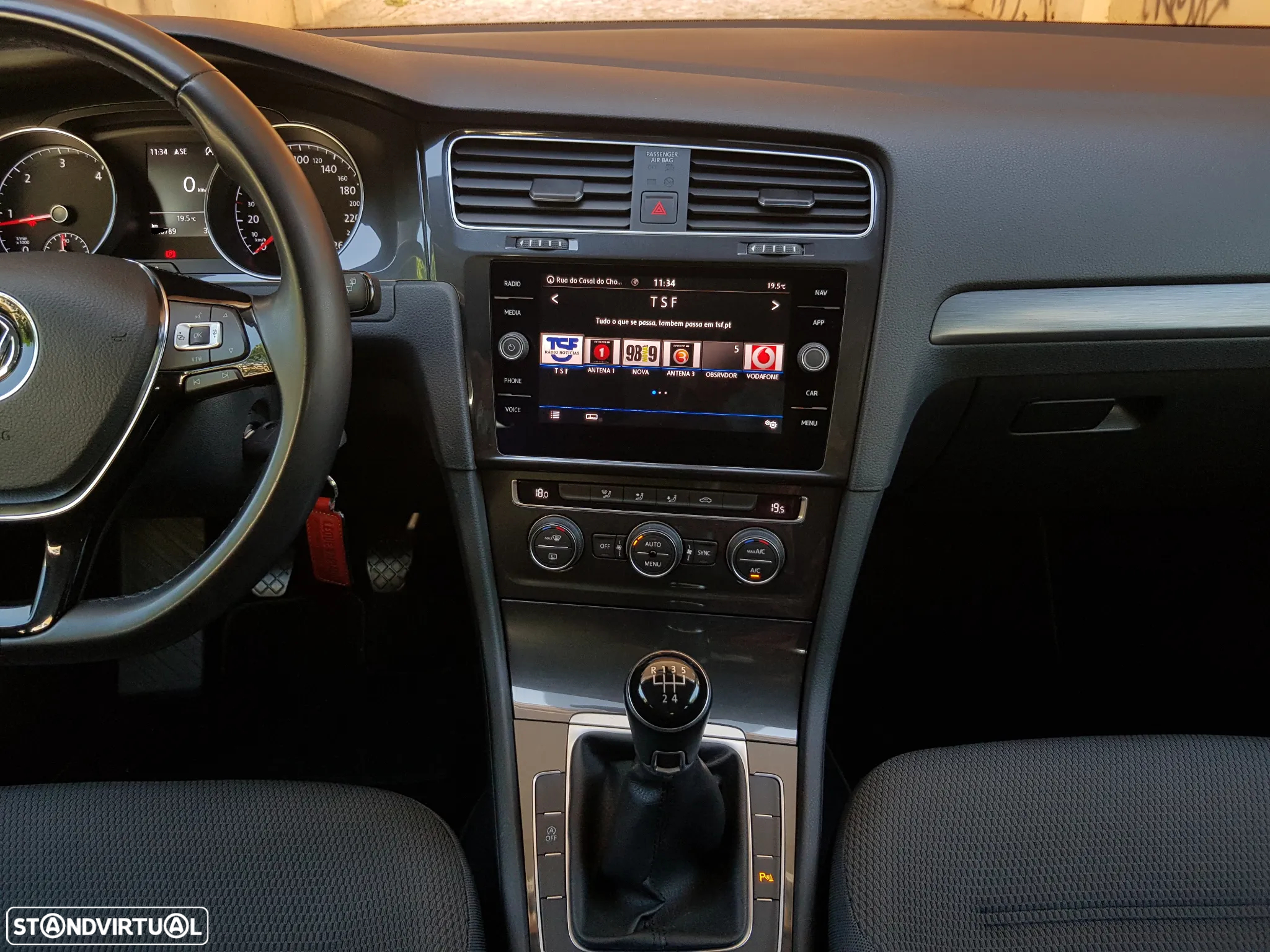 VW Golf Variant 1.6 TDi Confortline - 16