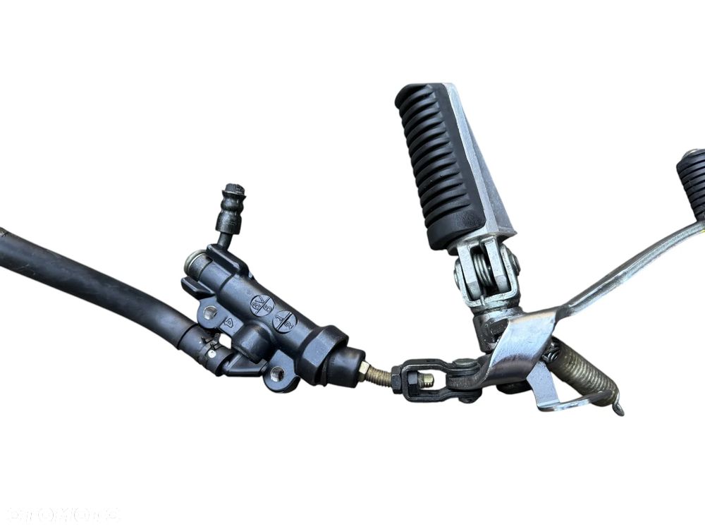 Podnóżek pompa hamulca tył  Yamaha FZ1 1000  06-12R - 3