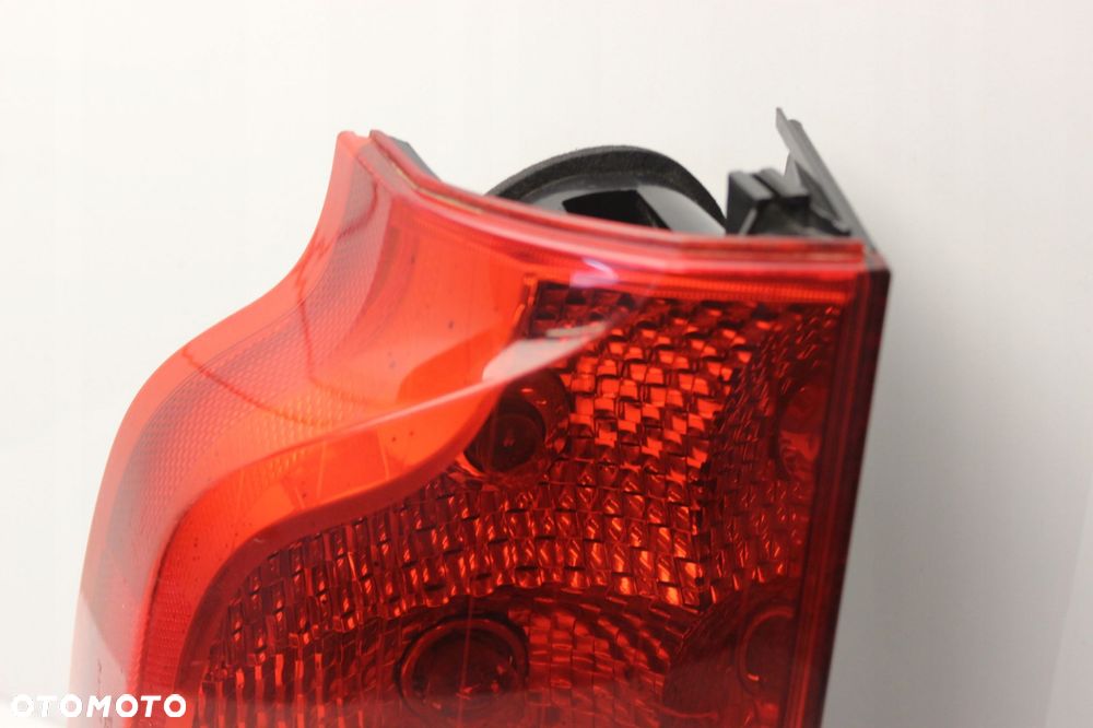 VOLVO V70 XC70 II LIFT 05R- LAMPA LEWA TYLNA LEWY TYŁ - 6