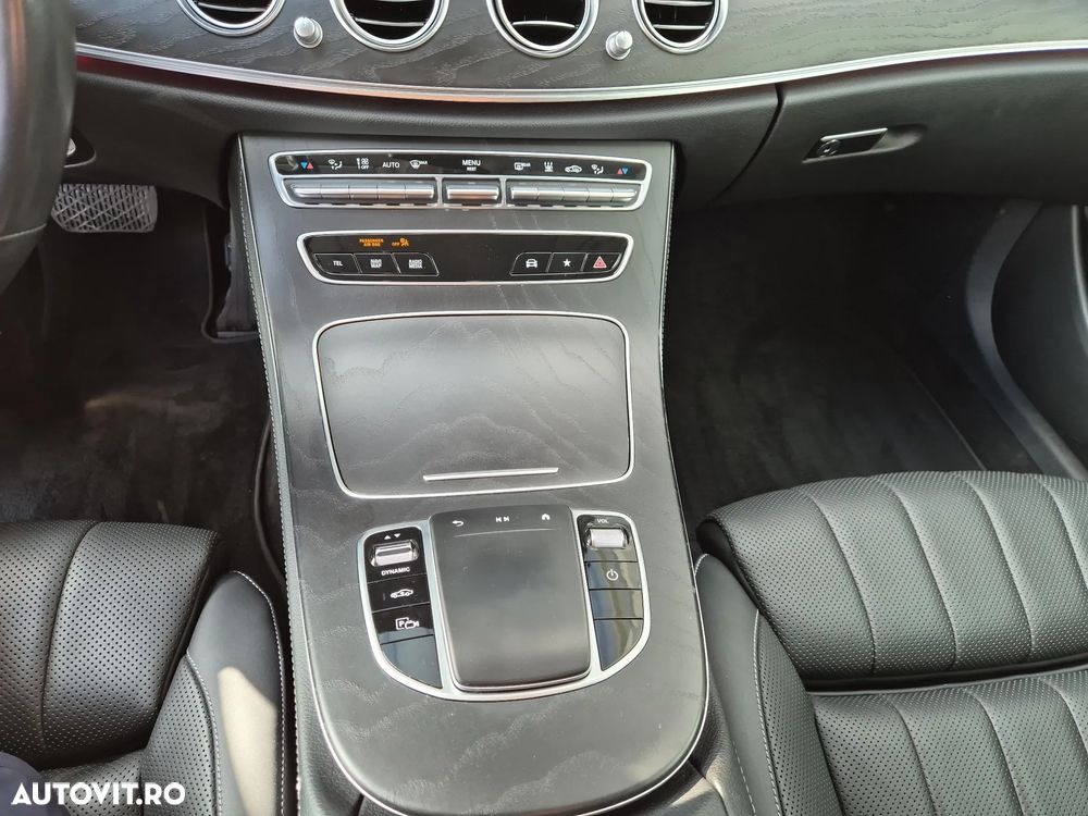 Mercedes-Benz E 300 - 17