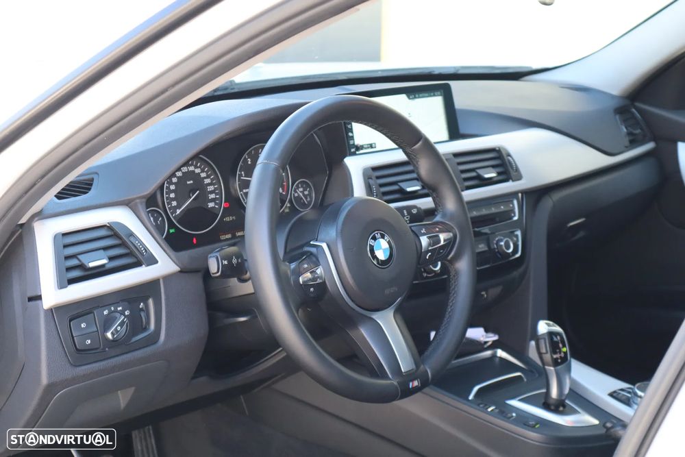 BMW 320 d Touring Aut. M Sport - 18