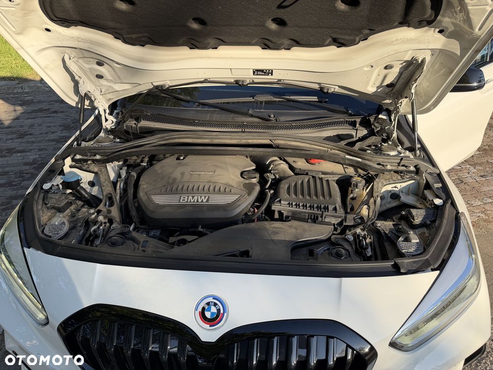BMW Seria 1 120d xDrive M Sport sport - 3