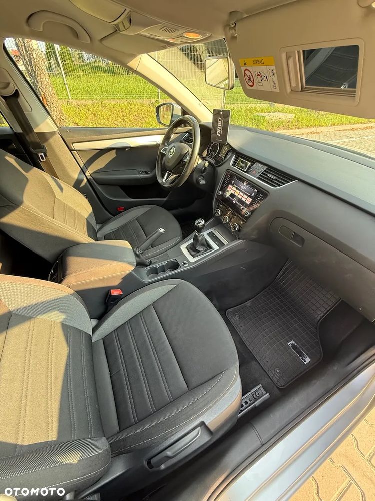 Skoda Octavia 1.6 TDI Ambition - 10