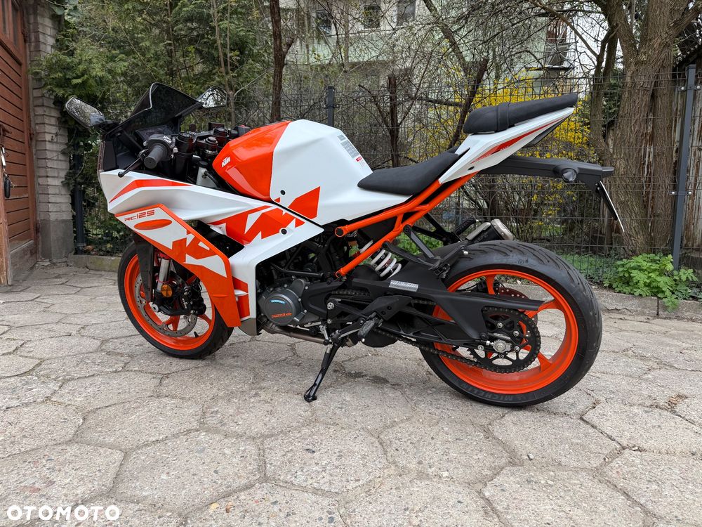 KTM RC 125 - 14