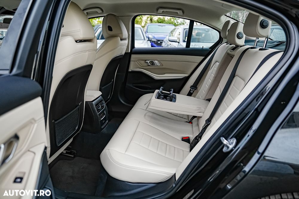 BMW Seria 3 320d Aut. M Sport - 17