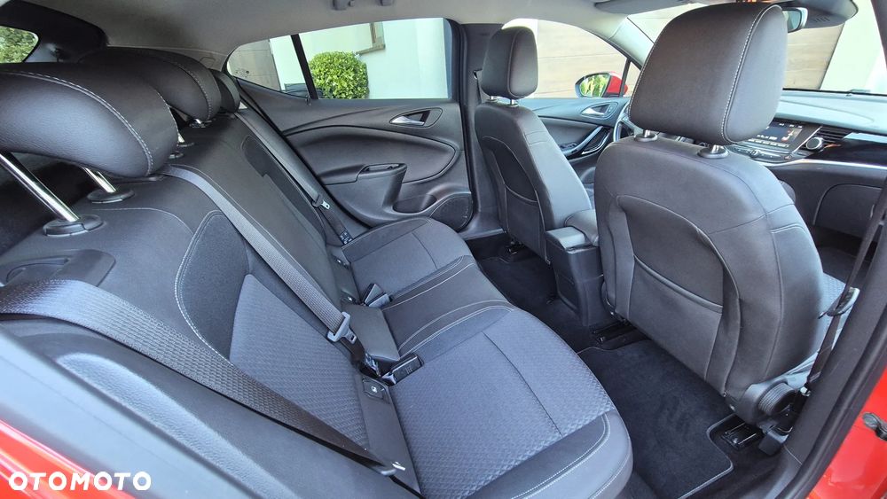 Opel Astra 1.6 CDTI Elite S&S - 8