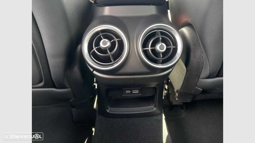 Alfa Romeo Stelvio 2.2 D Sprint Q4 AT8 - 23