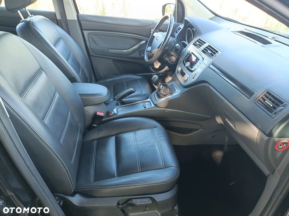 Ford Kuga 2.0 TDCi 4x4 Titanium - 5