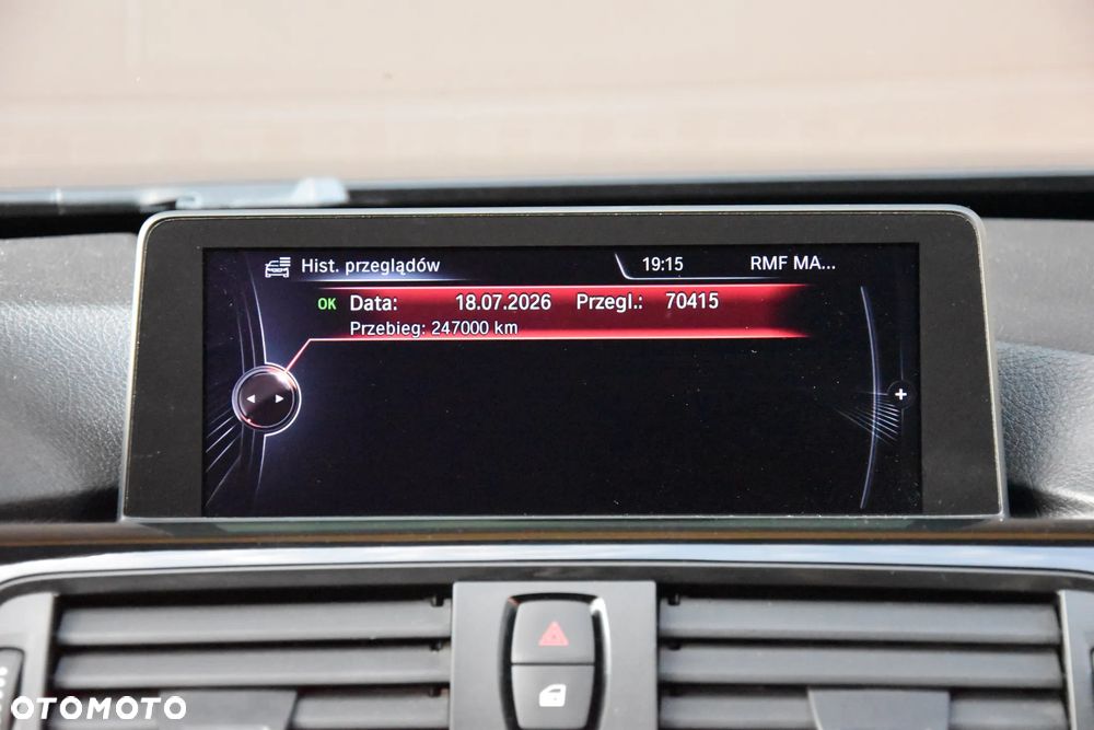 BMW Seria 3 320d Sport Line - 27