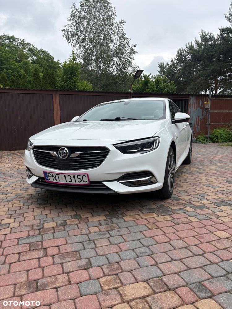 Opel Insignia - 1