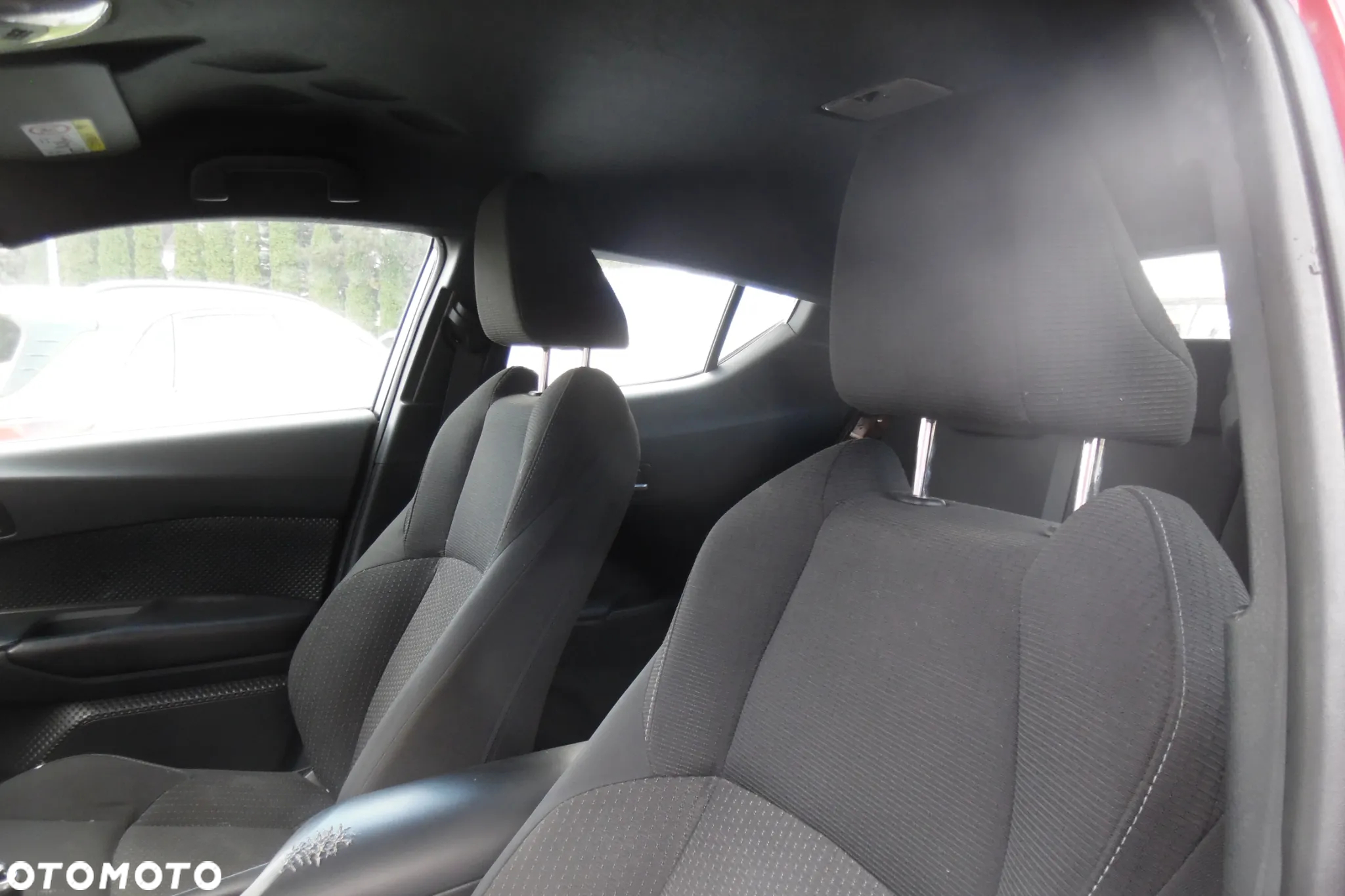 Toyota C-HR 1.2 T Premium - 8