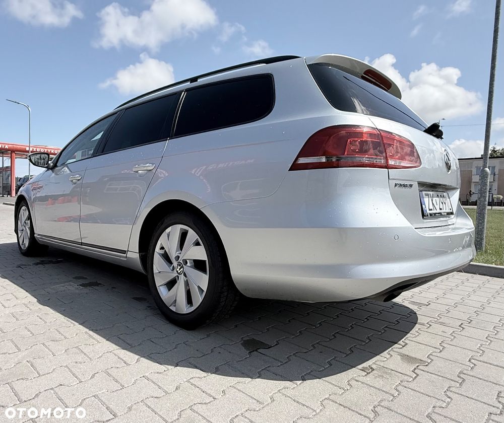 Volkswagen Passat 1.6 TDI Comfortline - 25