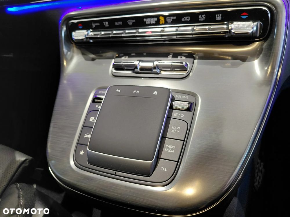 Mercedes-Benz Klasa V 300 d 4-Matic 9G-Tronic Exclusive (ekstra dł) - 17